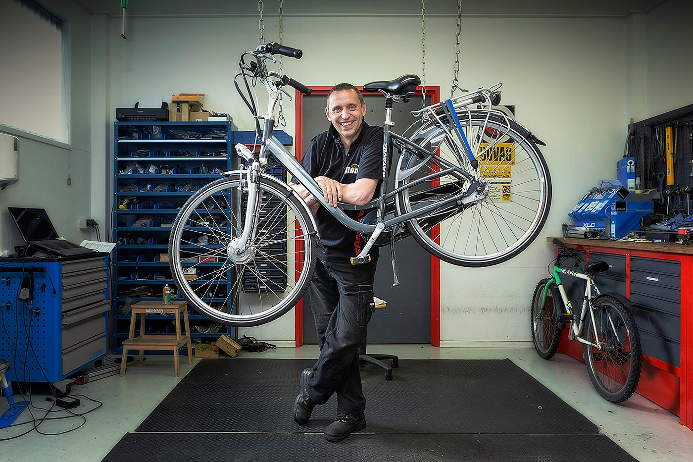 fietsenmaker vrijwilliger Brandweer Leeuwarden